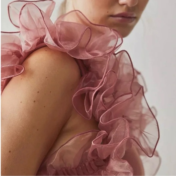 Free People intimately House Party Crop Top w Ruffle Sleeve in Dusty Ros… - Picture 2 of 4